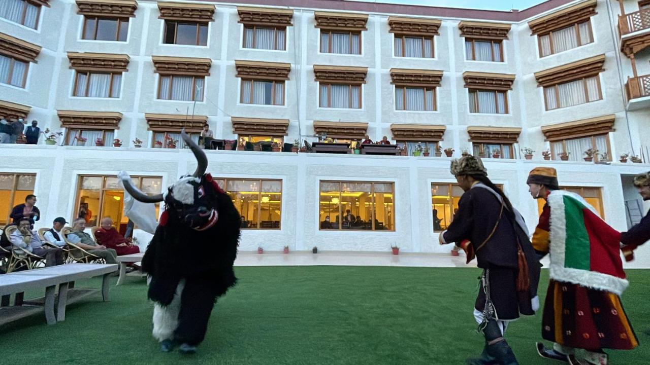 Hotel Deskitsal 列城 外观 照片